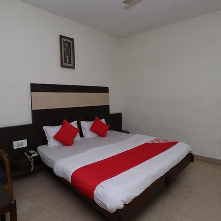 Oyo 38036 Hotel Basera Катра Экстерьер фото