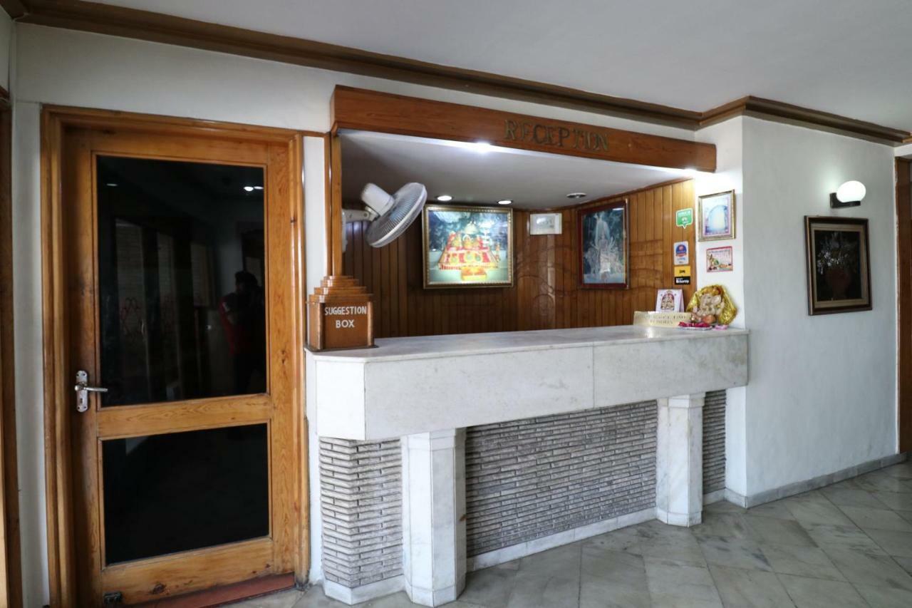 Oyo 38036 Hotel Basera Катра Экстерьер фото
