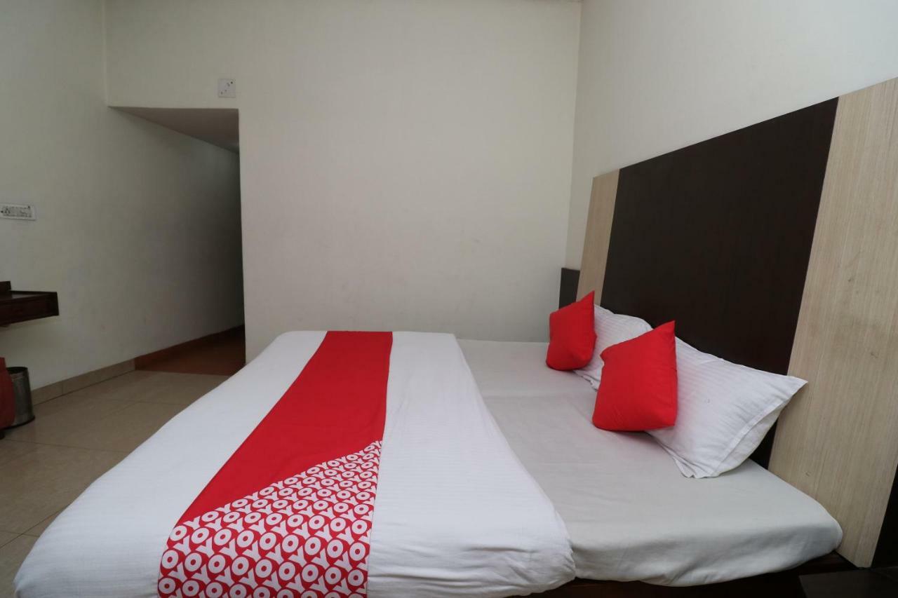Oyo 38036 Hotel Basera Катра Экстерьер фото